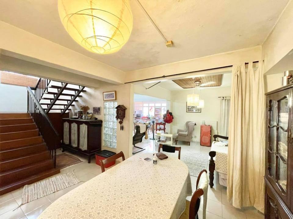 FACING OPEN 2 Storey Pinggir Zaaba Taman TTDI - photo 4