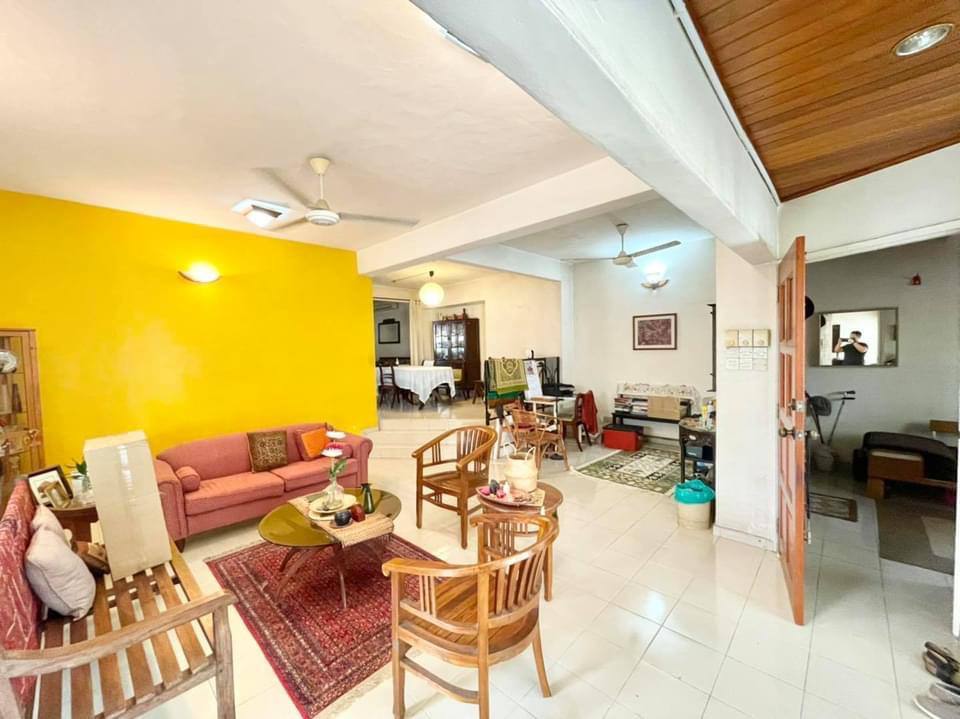 FACING OPEN 2 Storey Pinggir Zaaba Taman TTDI - photo 5