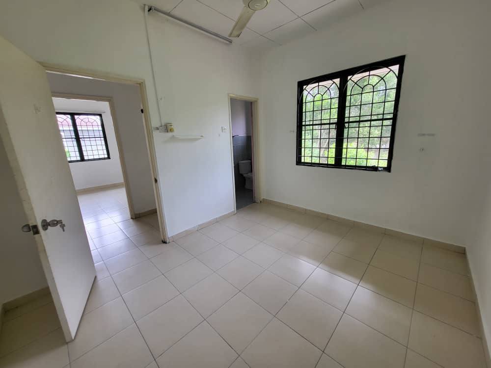RUMAH CANTIK 2 Storey Semi D Bandar Tasik Kesuma - photo 3