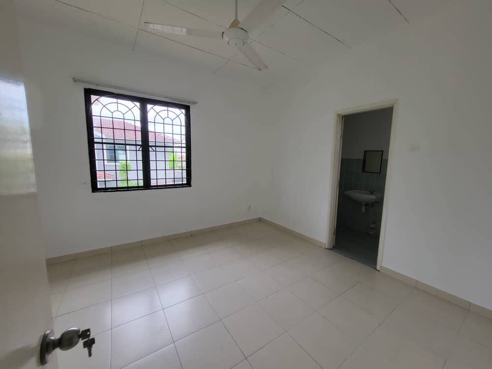 RUMAH CANTIK 2 Storey Semi D Bandar Tasik Kesuma - photo 7