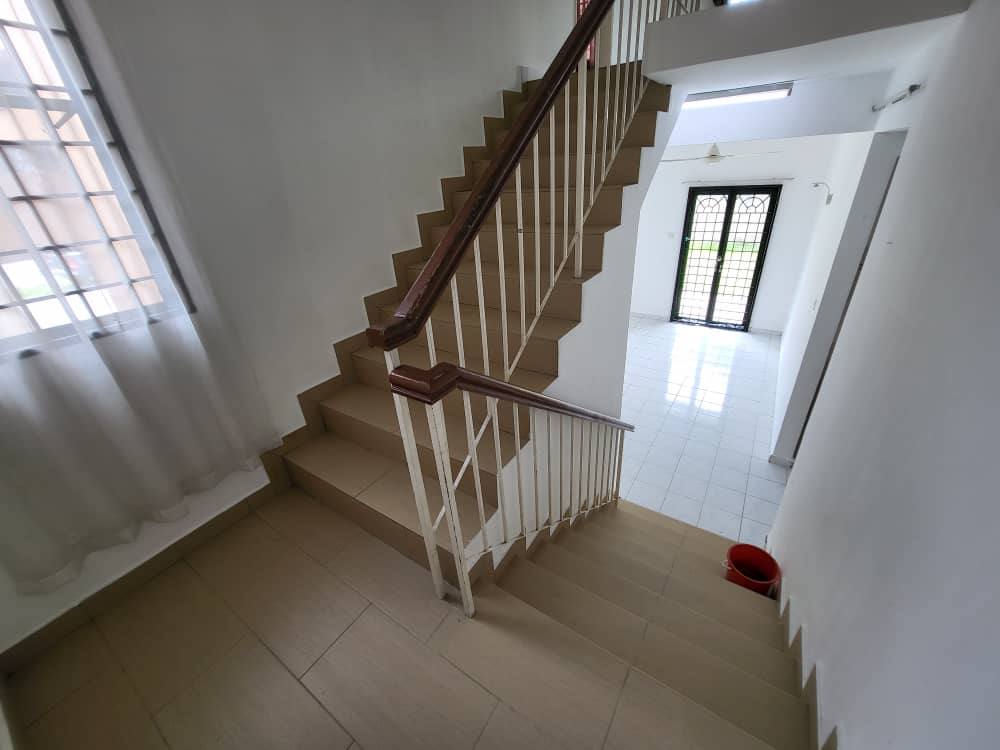 RUMAH CANTIK 2 Storey Semi D Bandar Tasik Kesuma - photo 12