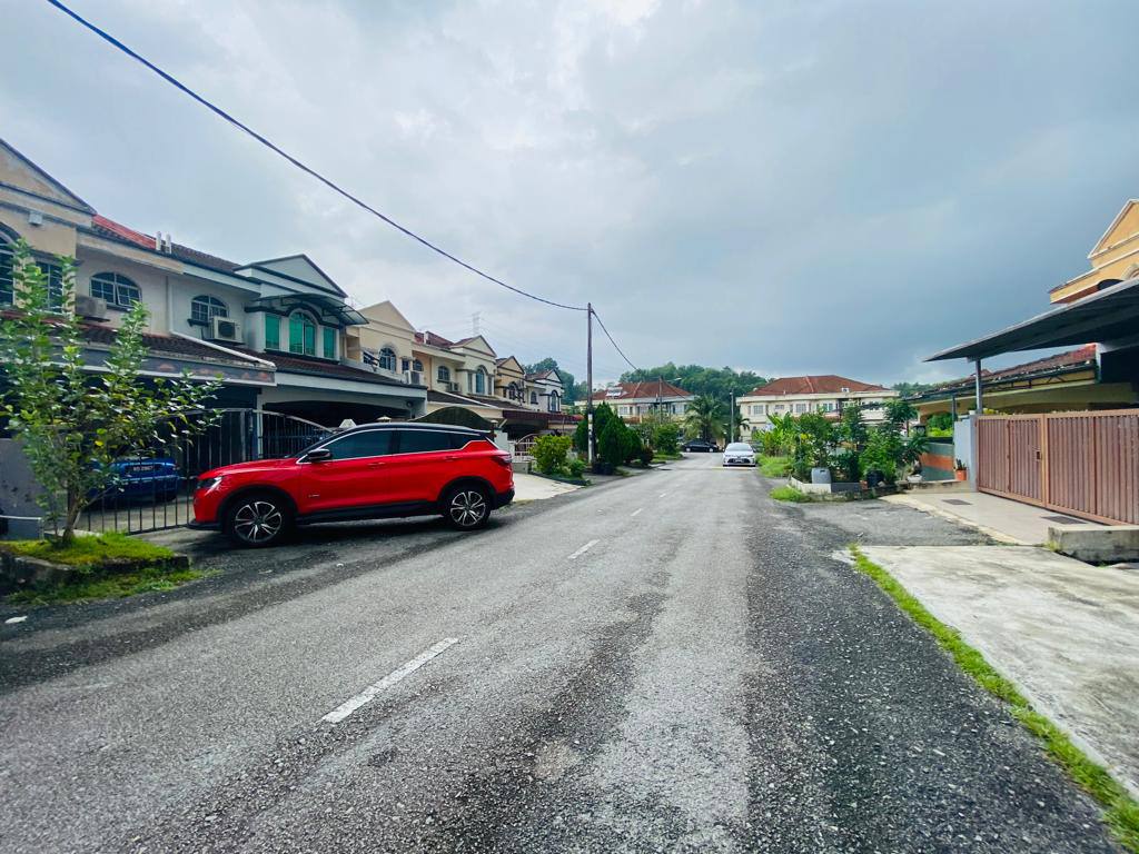 RUMAH CANTIK 2 Storey Taman Seri Mewah Kajang - photo 2