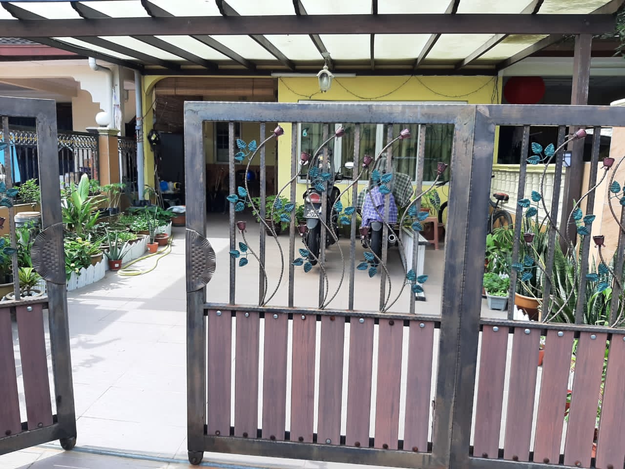 EXTENDED 2 Storey Taman Puchong Utama Puchong - photo 2