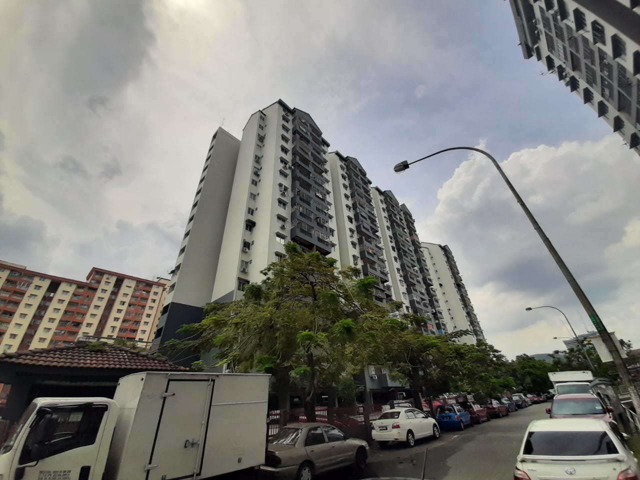 CORNER UNIT 1994 SQFT Sri Raya Apartment Kajang - photo 7