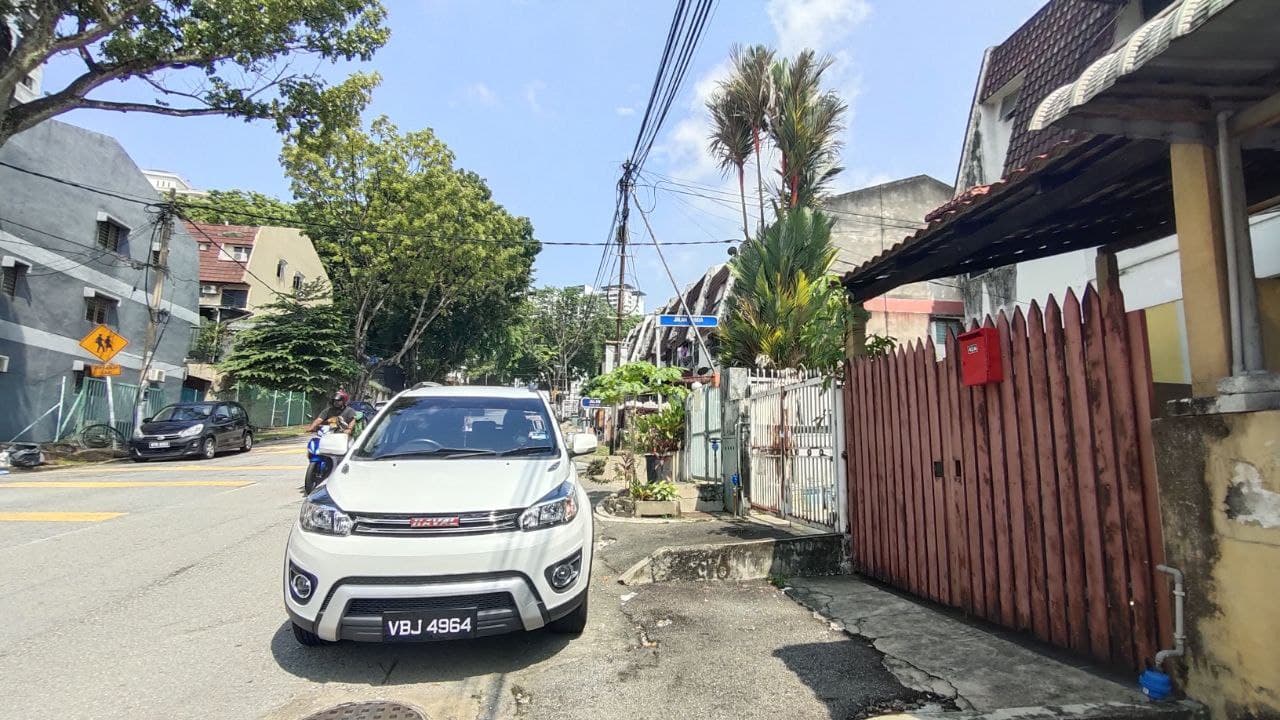FLEXIBLE DEPOSIT 2 Storey Townhouse Taman Desa KL - photo 2