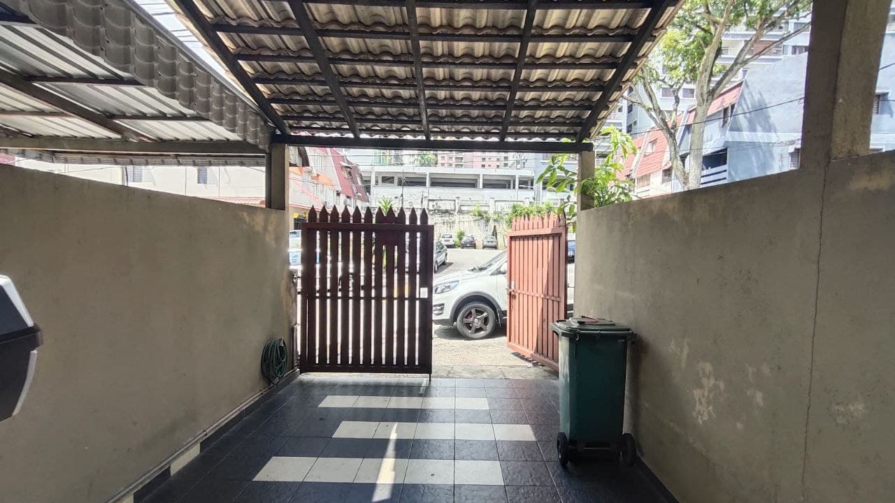 FLEXIBLE DEPOSIT 2 Storey Townhouse Taman Desa KL - photo 4