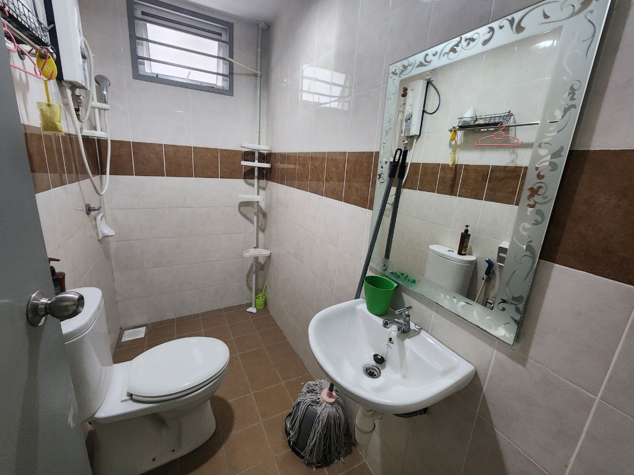 CORNER UNIT Pangsapuri Anggun Seksyen 4 Bangi - photo 4
