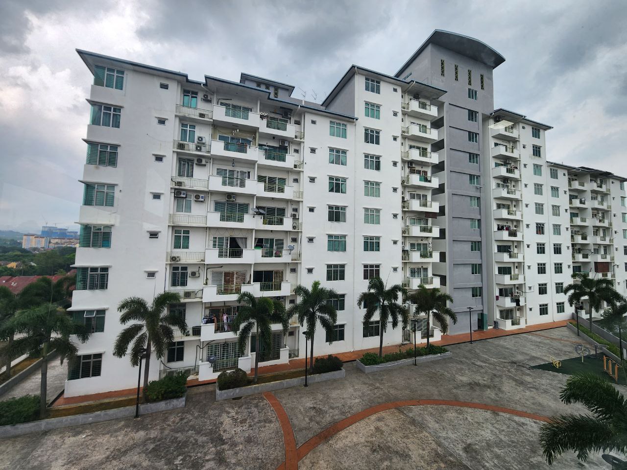 CORNER UNIT Pangsapuri Anggun Seksyen 4 Bangi - photo 12