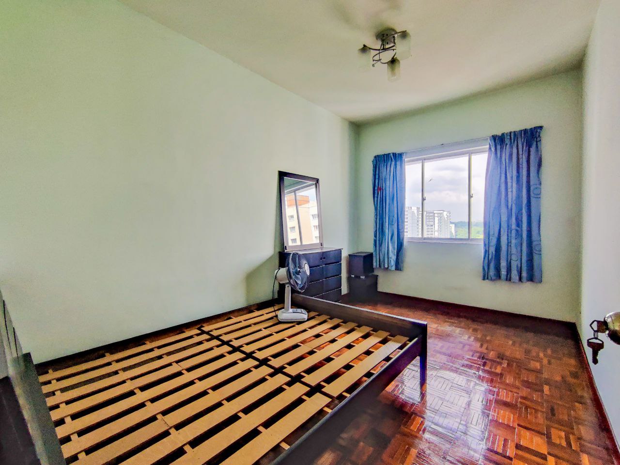 NEAR LRT Puncak Seri Kelana Condo Ara Damansara - photo 4