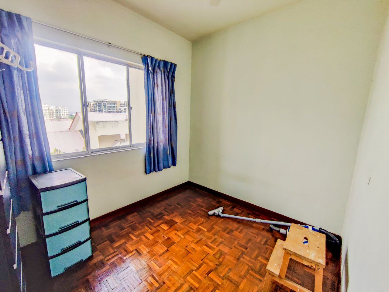 NEAR LRT Puncak Seri Kelana Condo Ara Damansara - photo 5