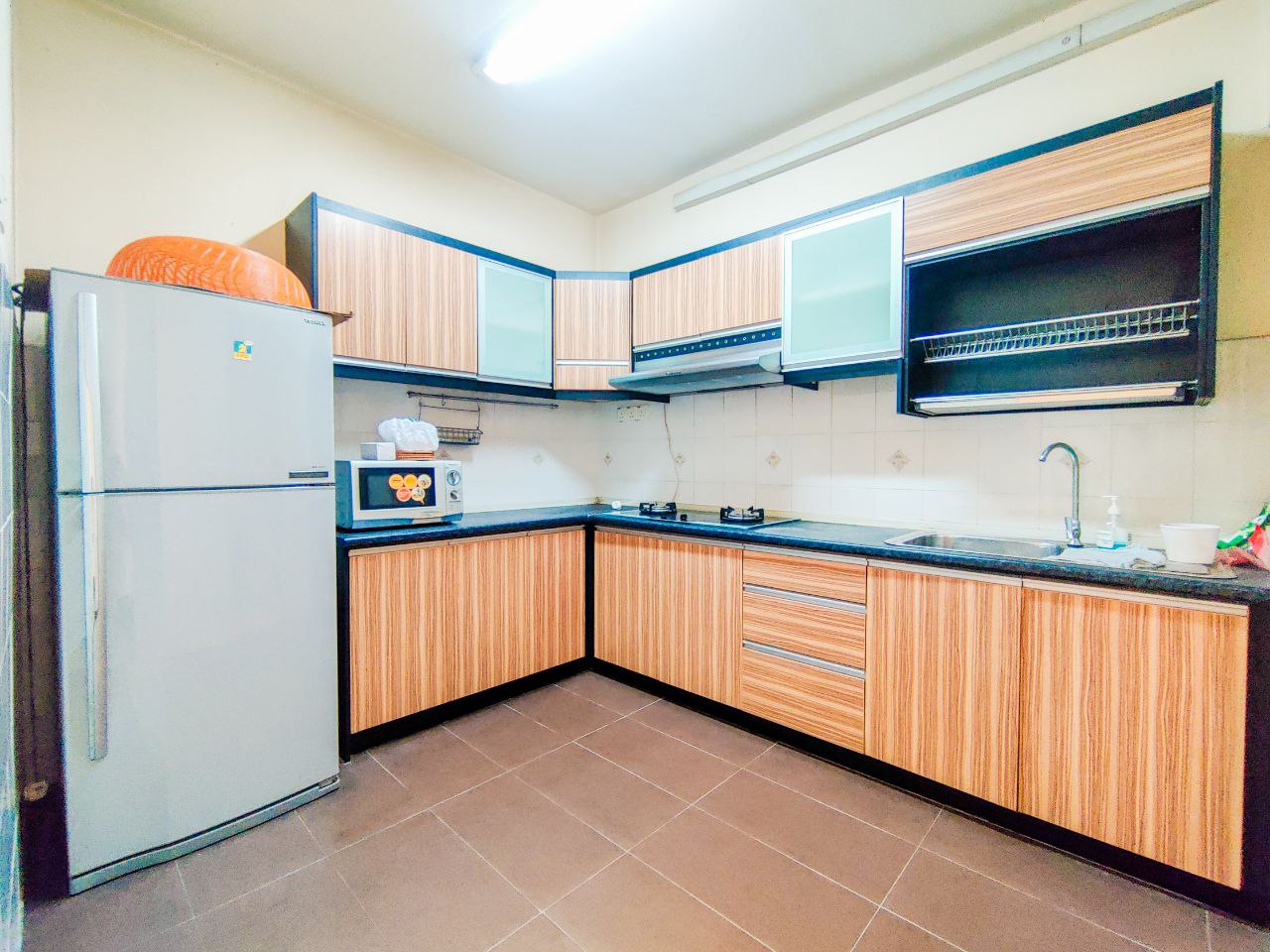 NEAR LRT Puncak Seri Kelana Condo Ara Damansara - photo 11