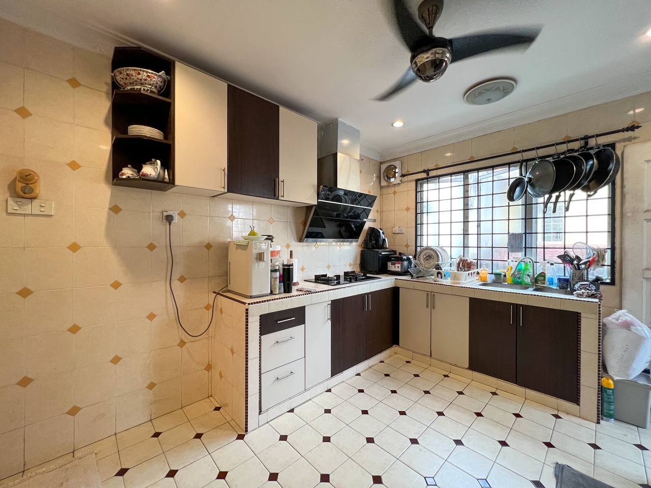 2 Storey Taman Puncak Jalil Seri Kembang - photo 9