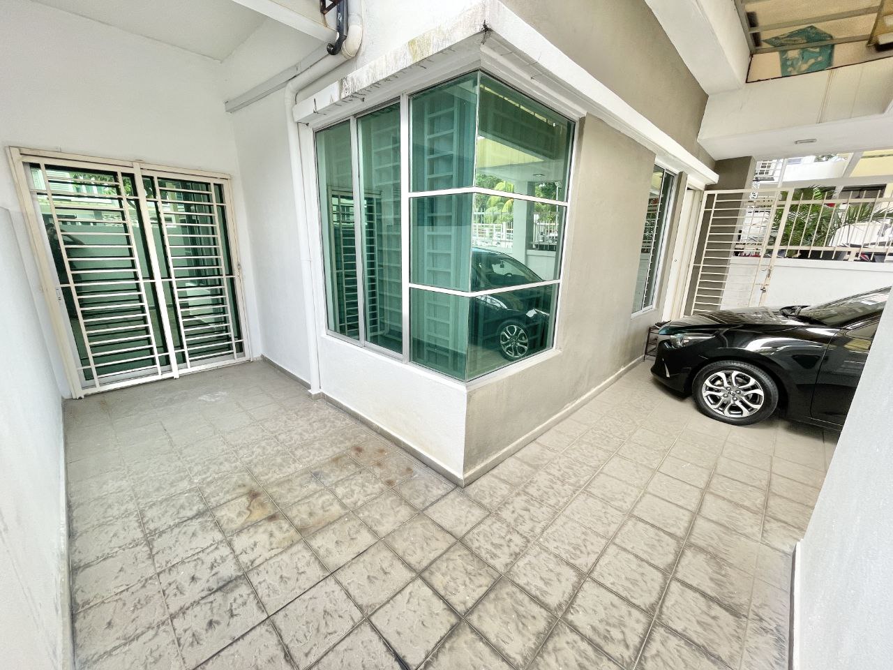 RENOVATED 2 Storey Townhouse DAlpinia Puchong - photo 10