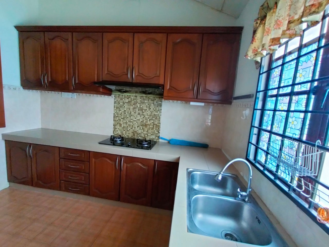 FACINGOPEN 2 Storey Damansara Emas Seksyen 5 - photo 3