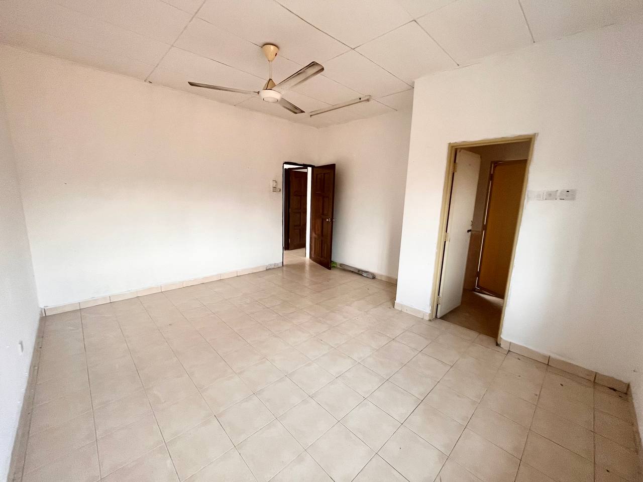 CORNER 2 Storey Taman Bunga Negara Seksyen 27 - photo 5