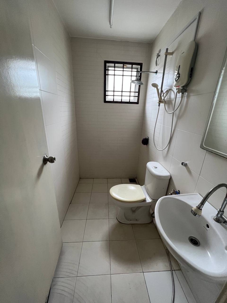 CORNER UNIT 2 Storey Semi D Saujana Villa Kajang - photo 11