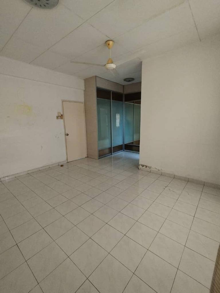 RENOVATED 2 Storey Taman Sutera Kajang - photo 2