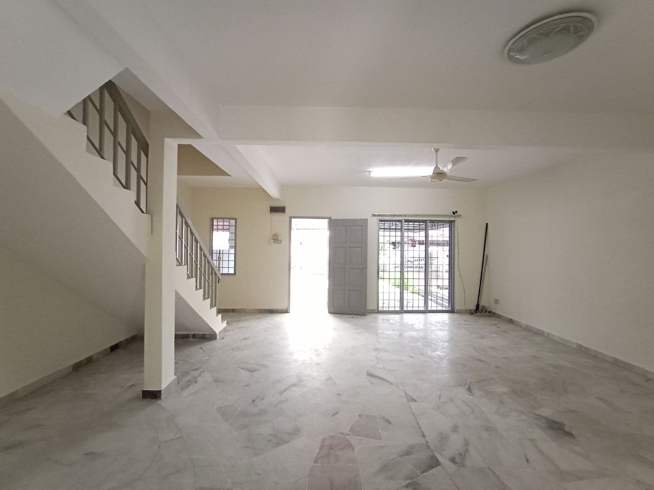 Double Storey Taman Desa Casuarina Nilai - photo 4