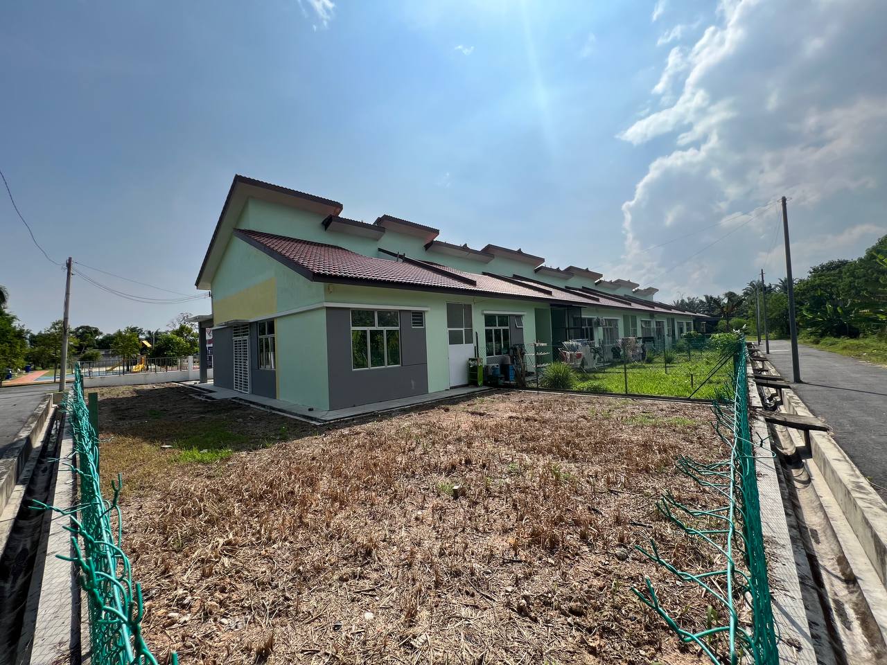 1 Storey Corner Lot Taman Semarang Mutiara Dengkil - photo 5