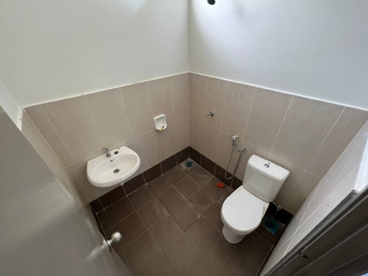 1 Storey Corner Lot Taman Semarang Mutiara Dengkil - photo 13