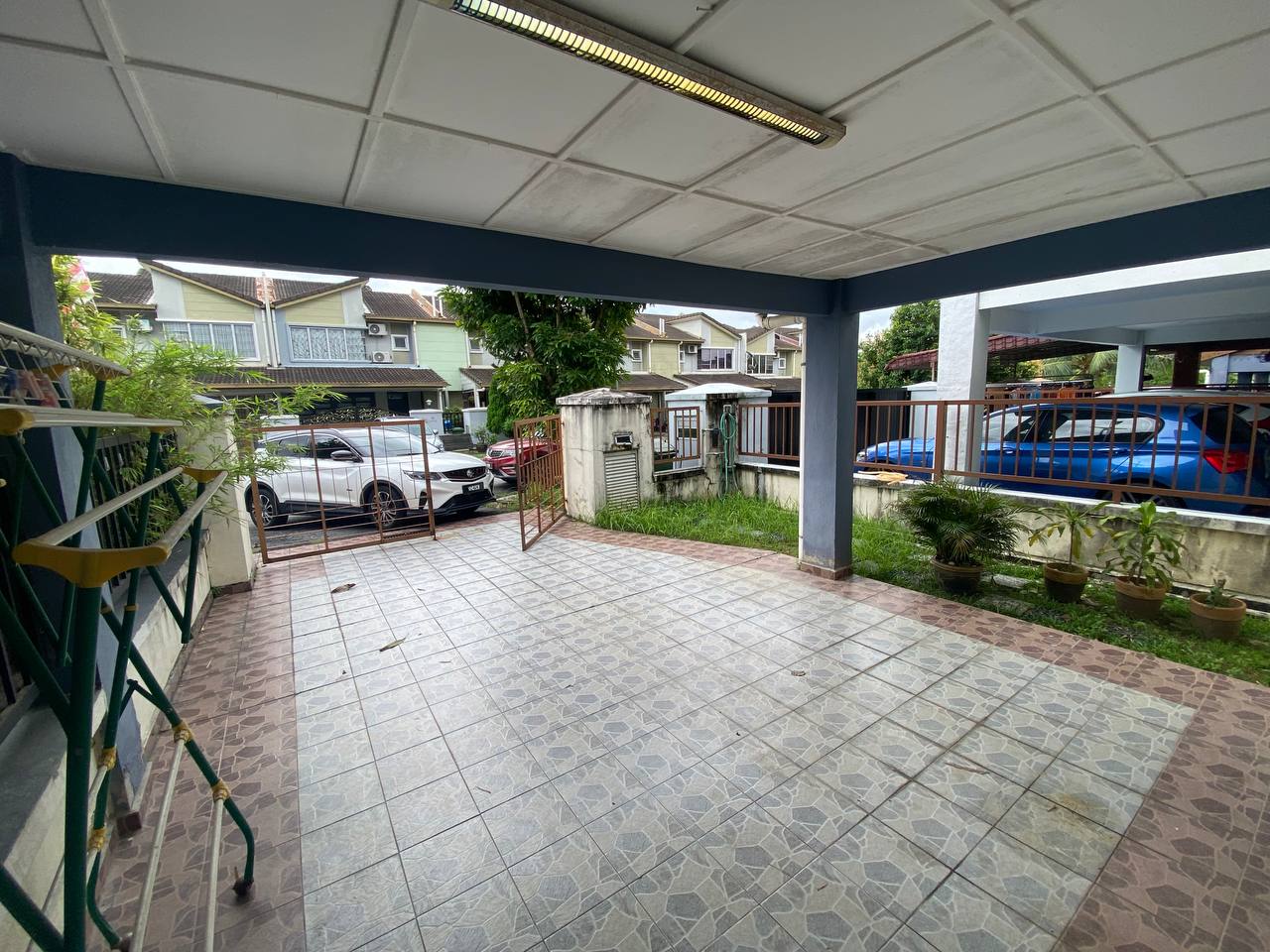 RENOVATED FREEHOLD 2 STOREY BANDAR SERI PUTRA - photo 13