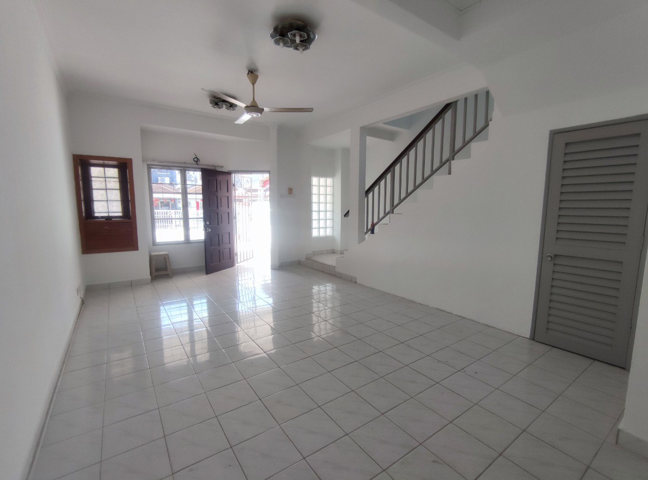 2 Storey Terrace House Taman Putra Prima Puchong - photo 4