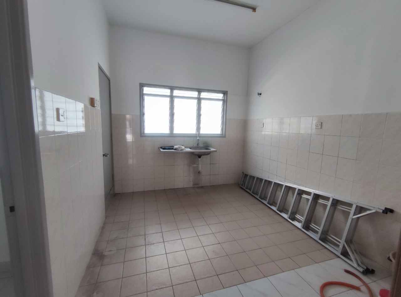 2 Storey Terrace House Taman Putra Prima Puchong - photo 5