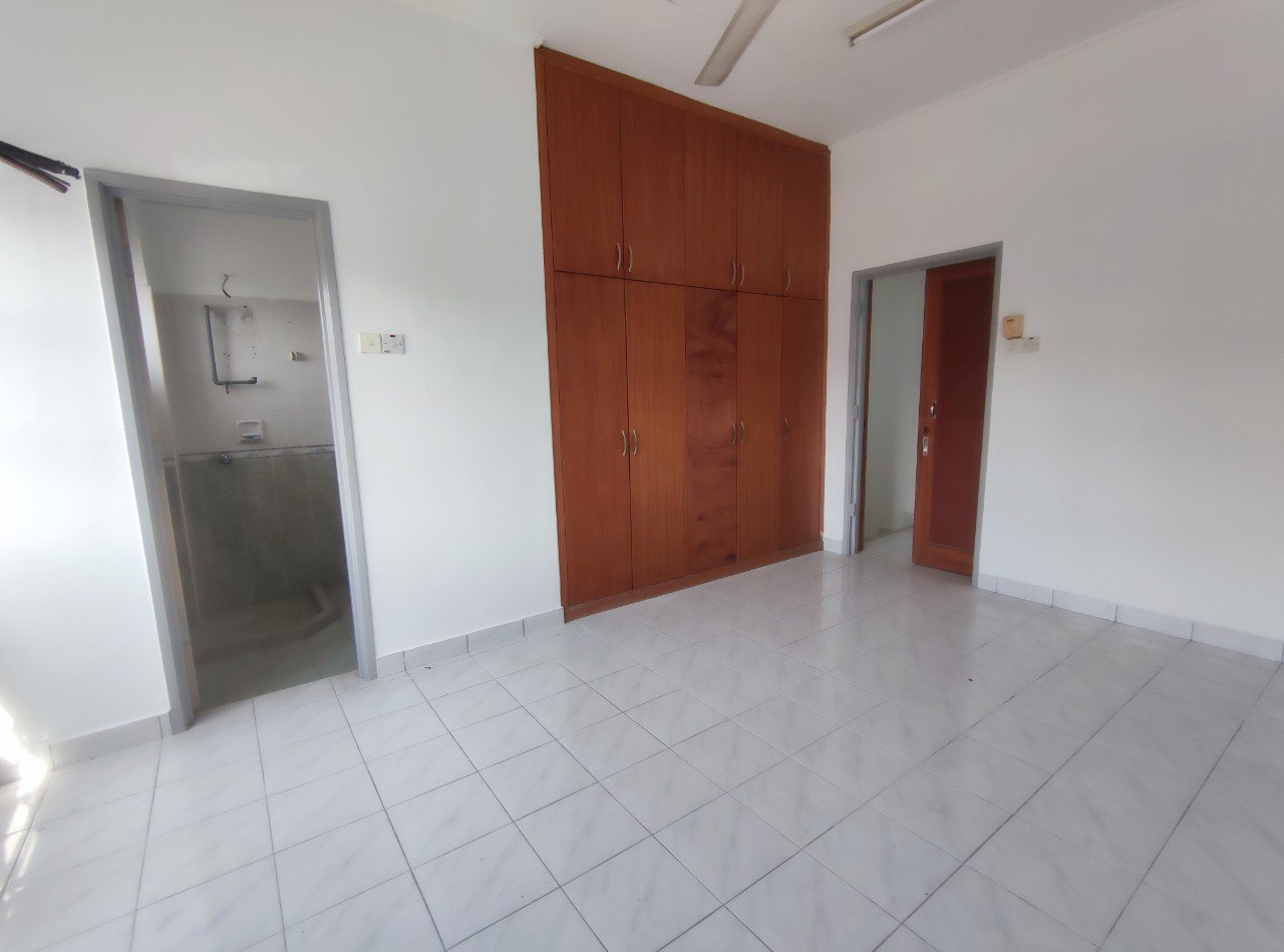 2 Storey Terrace House Taman Putra Prima Puchong - photo 7