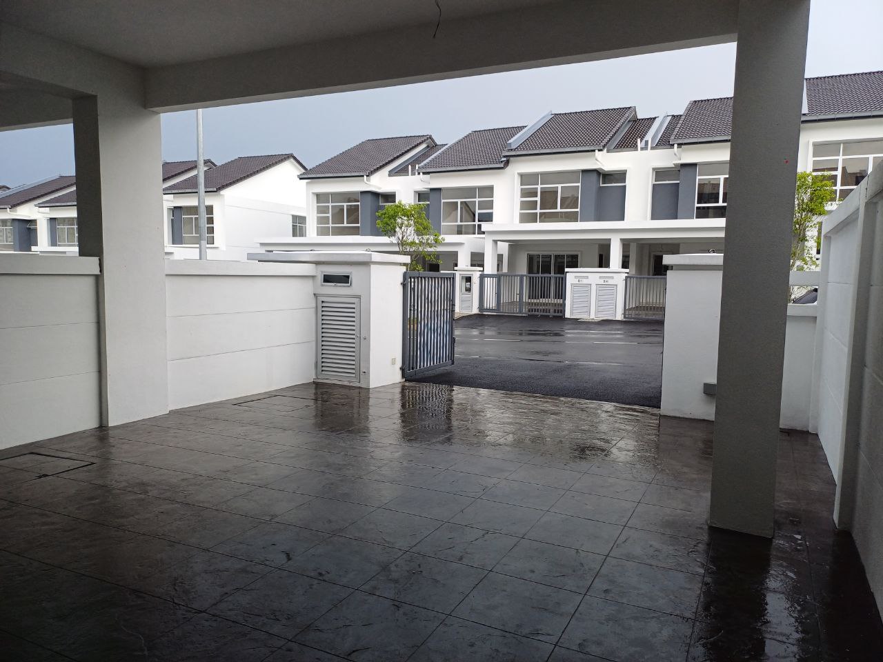2 Storey Taman Taming Setia Puncak Saujana Kajang - photo 3