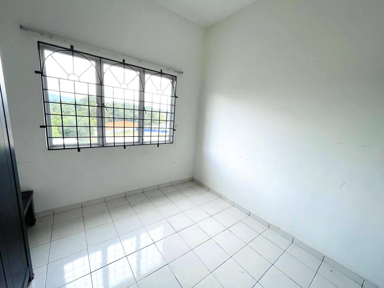 Top Floor Corner Lot Apartment Green Villa Kajang - photo 7