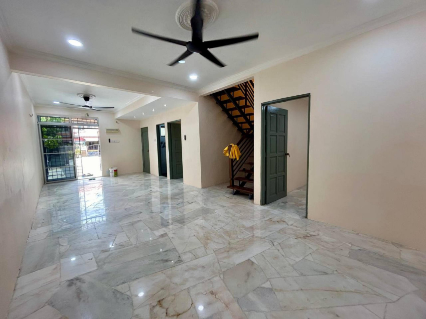 2 storey terrace Taman Subang Mewah USJ 1 - photo 5