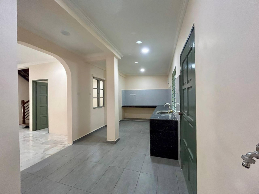 2 storey terrace Taman Subang Mewah USJ 1 - photo 6