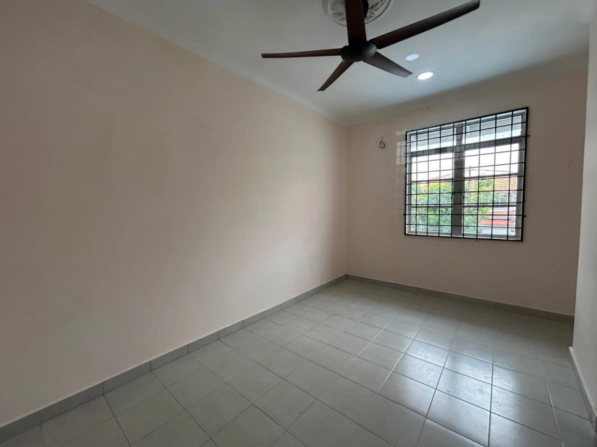 2 storey terrace Taman Subang Mewah USJ 1 - photo 13