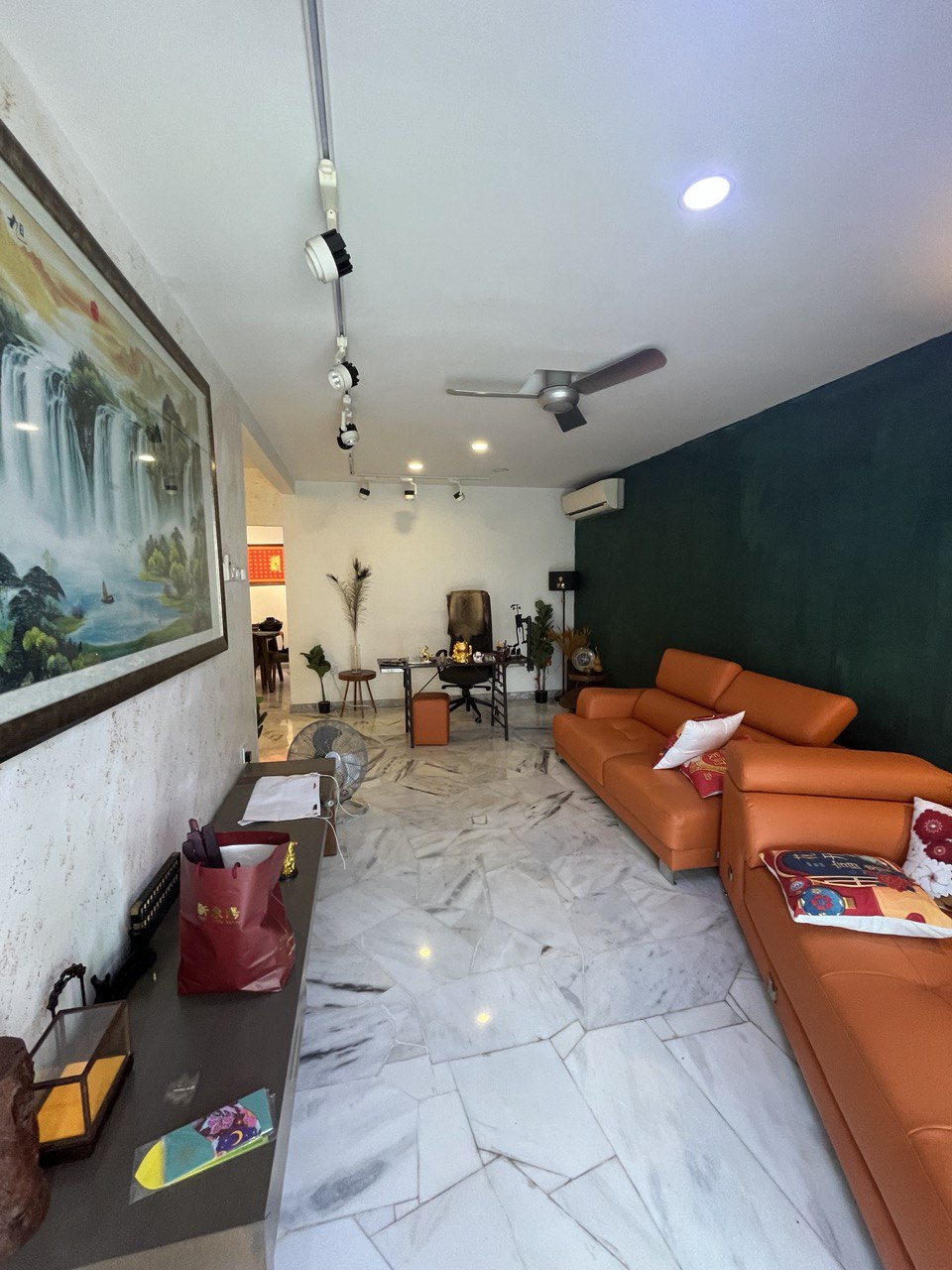 Renovated Double Storey Terrace Sec 19 Shah Alam - photo 3
