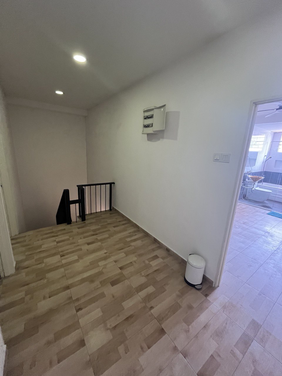 Renovated Double Storey Terrace Sec 19 Shah Alam - photo 11