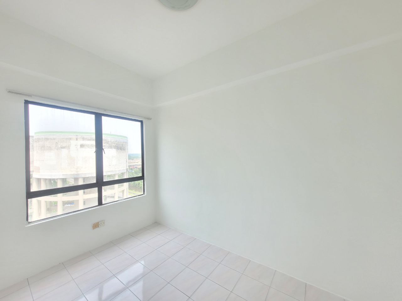 Corner Unit Murah Vista Millennium Condo Puchong - photo 4