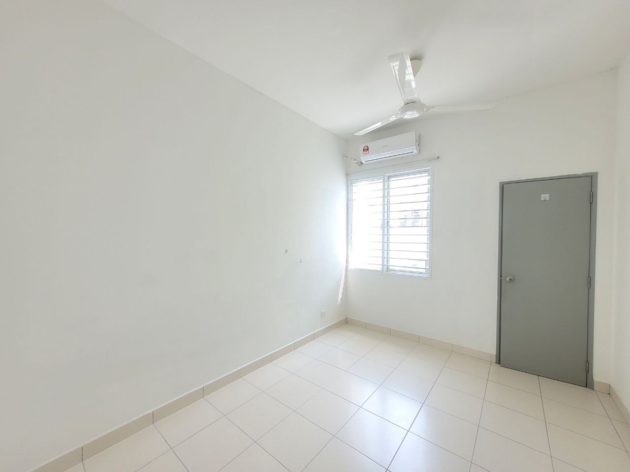 2 Storey Terrace Rimbun Irama S2 Height Seremban 2 - photo 11
