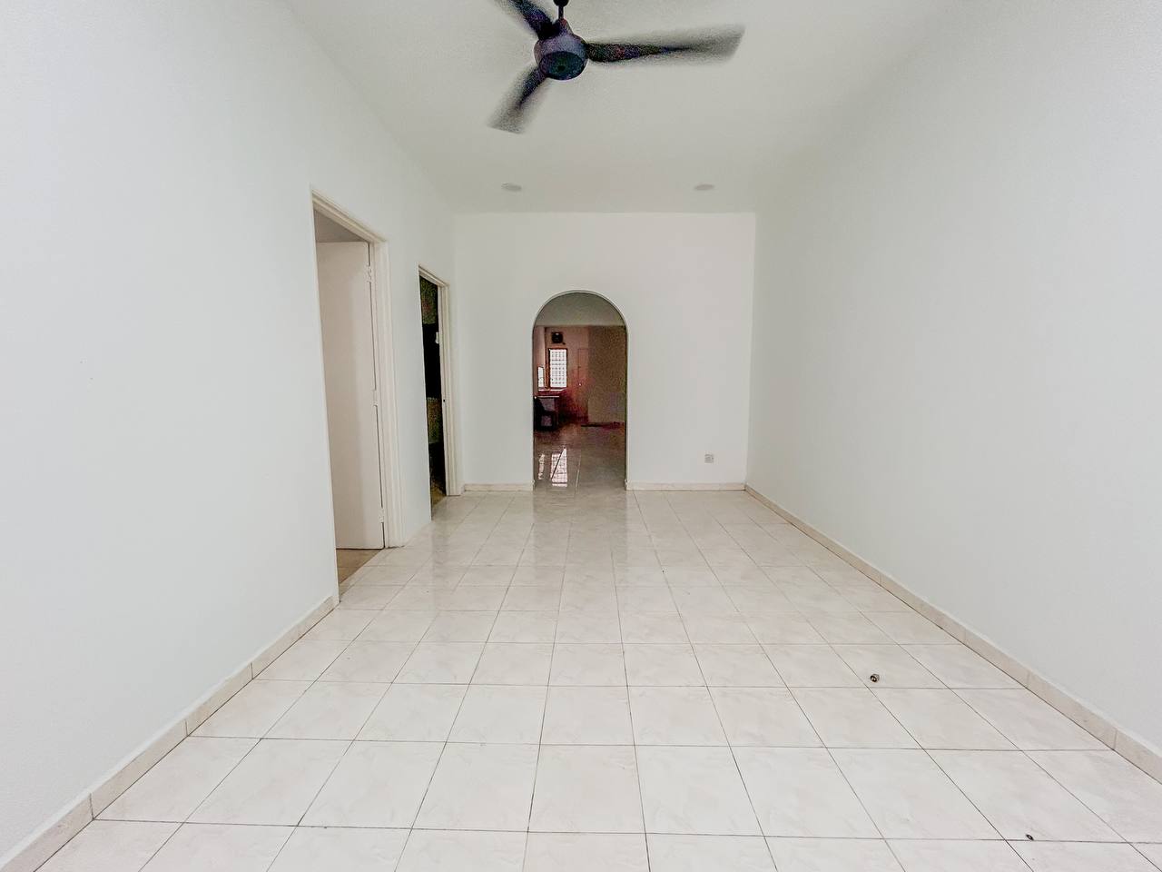 Renovated 1 Storey Terrace Seksyen 17 Shah Alam - photo 2