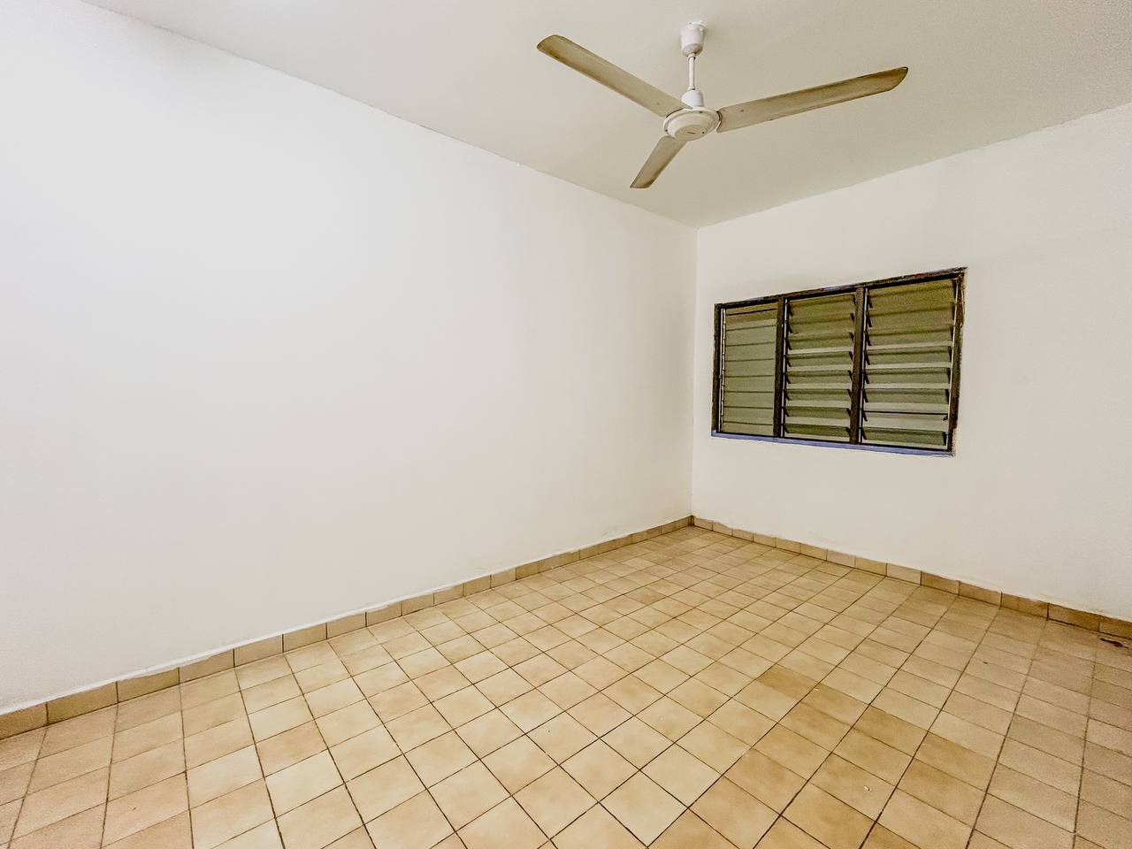 Renovated 1 Storey Terrace Seksyen 17 Shah Alam - photo 5