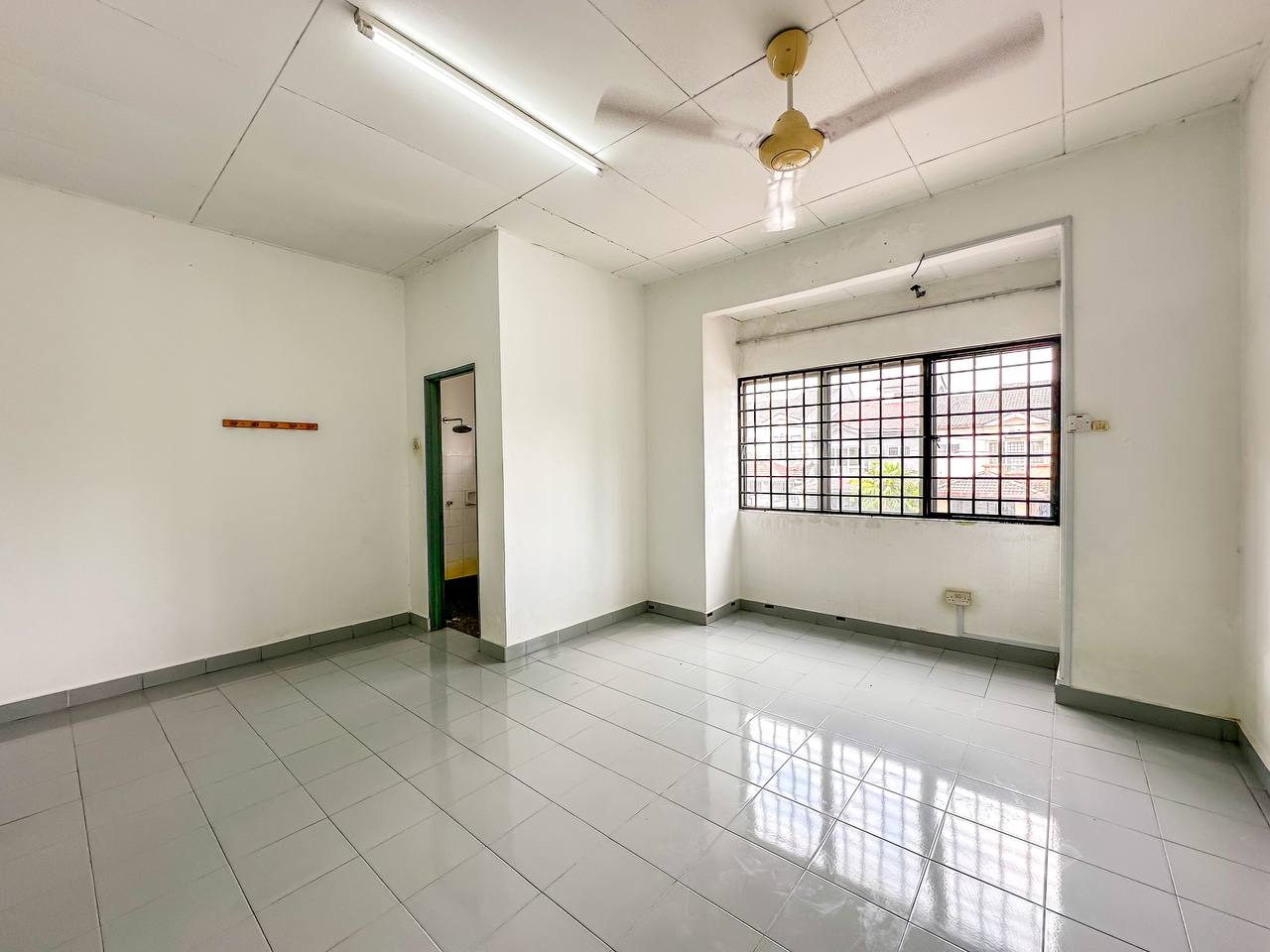 Double Storey Terrace PUJ 2 Puncak Jalil Selangor - photo 13