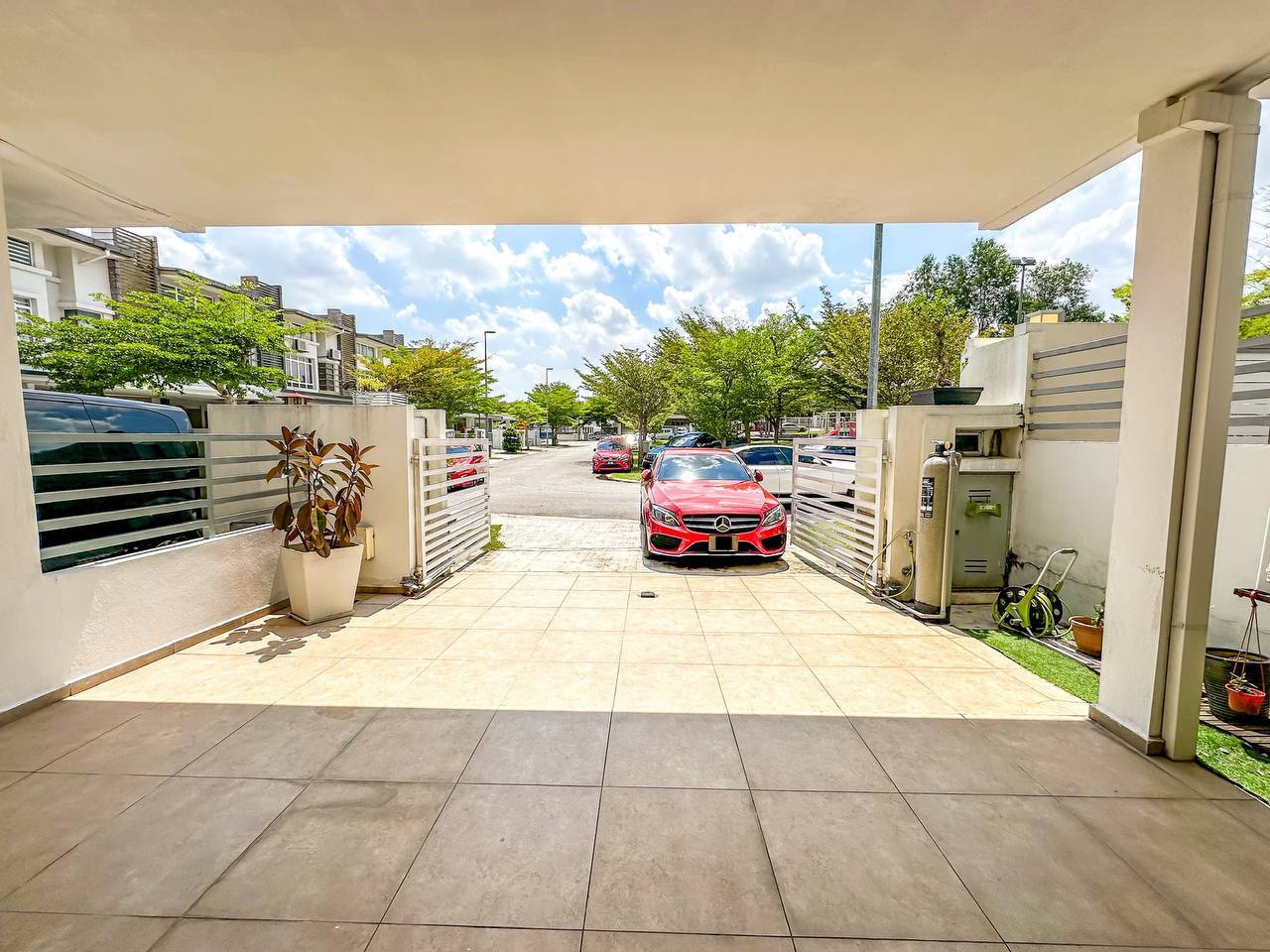 Renovated Double Storey Terrace TTDI Grove Kajang - photo 3