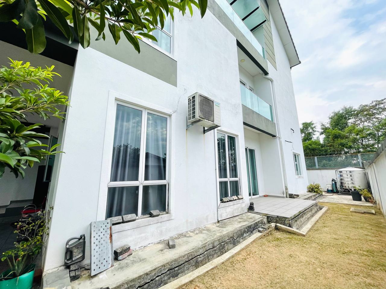 End lot 3 Storey Semi D Alam Impian Shah Alam - photo 3