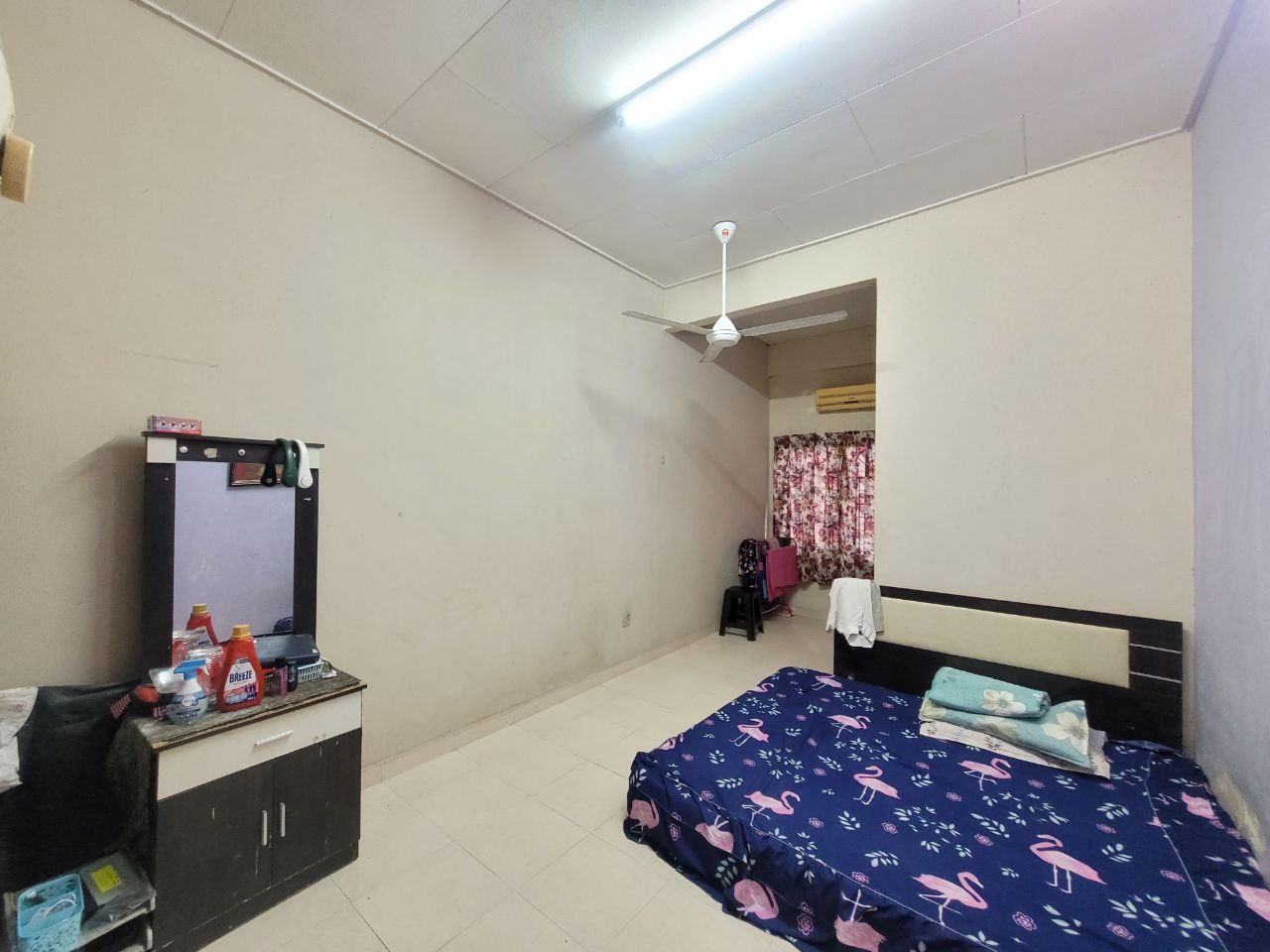 Facing Open 1 Storey Terrace Bandar Springhill PD - photo 8