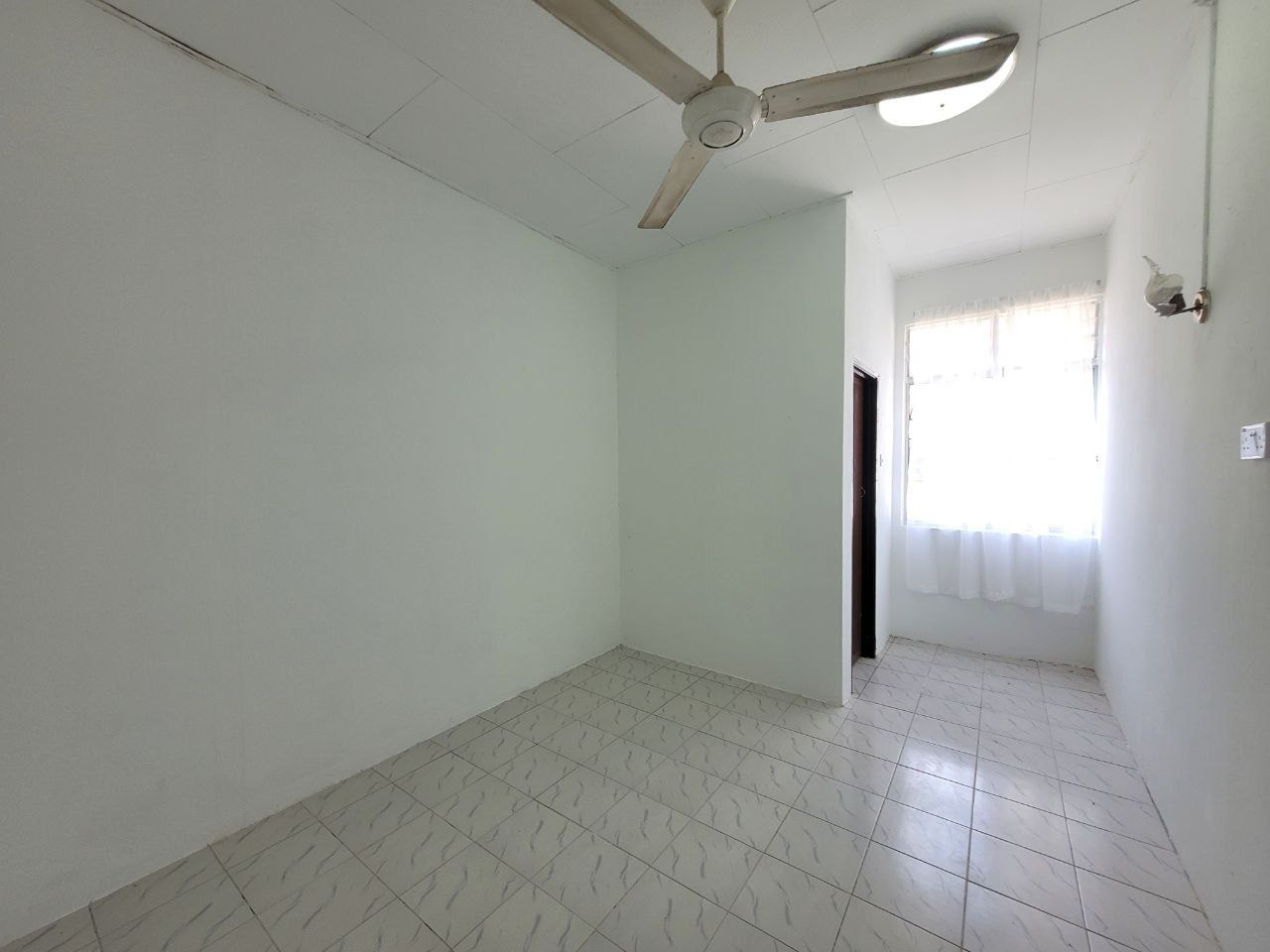 End Lot Murah 1 Storey Terrace Taman Politeknik PD - photo 7