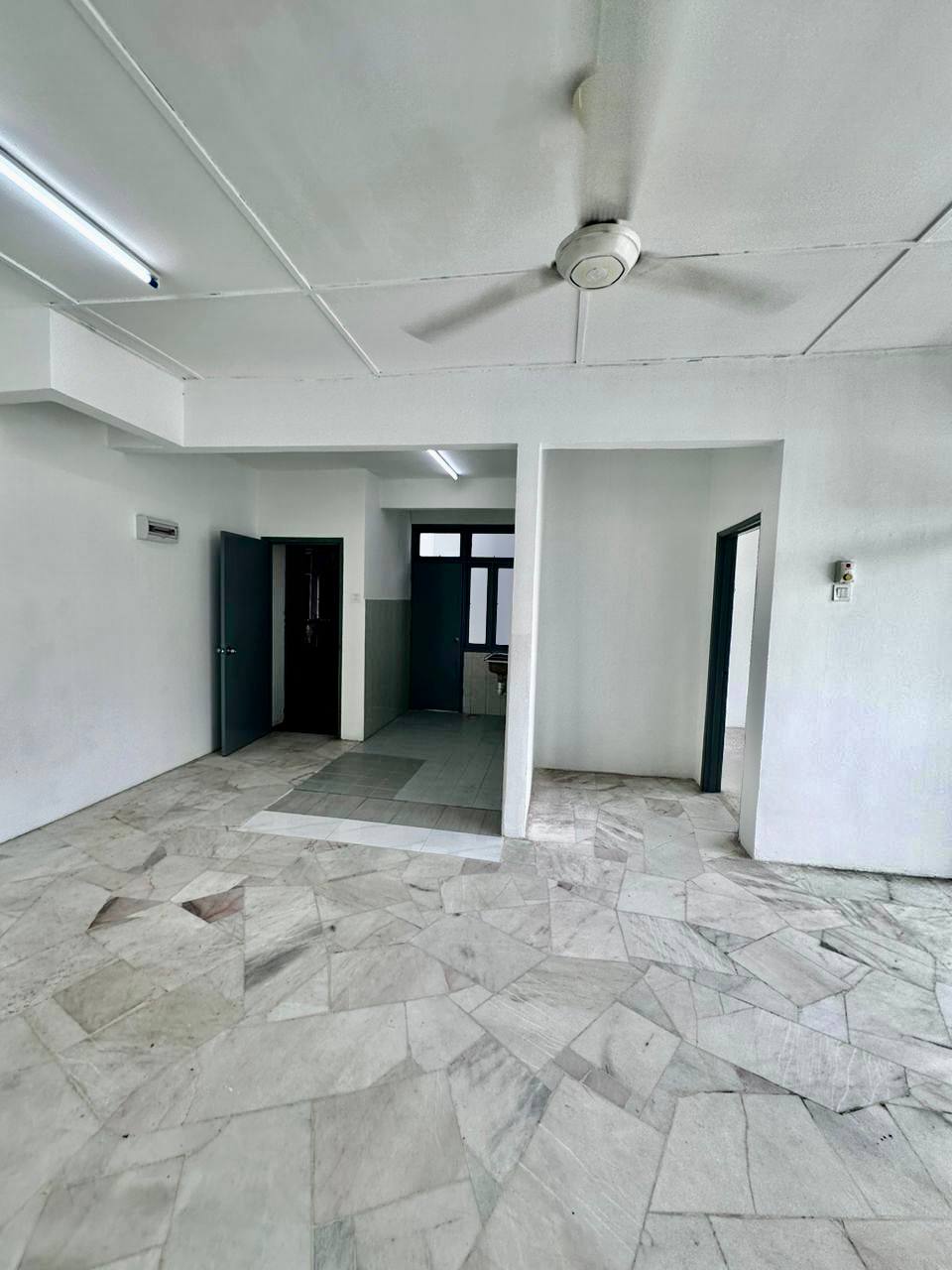 Kiambang Apartment Jalan Putra Perdana Puchong - photo 3