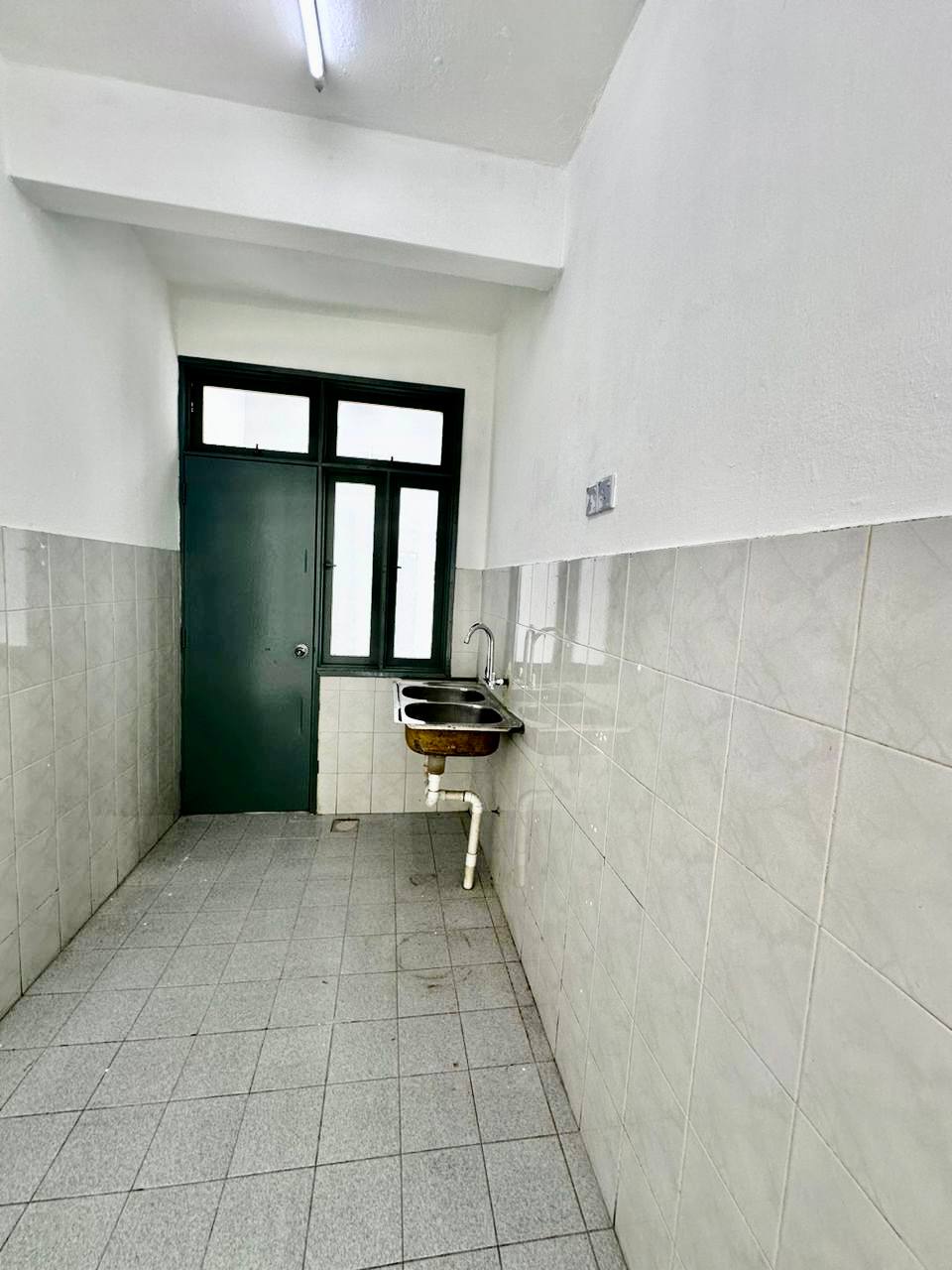 Kiambang Apartment Jalan Putra Perdana Puchong - photo 4