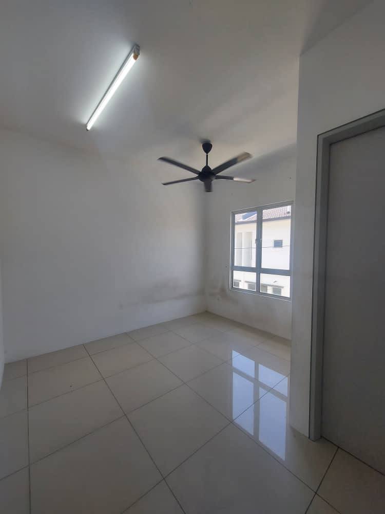 2 Storey Corner Lot Rentak Perdana LBS Puncak Alam - photo 11