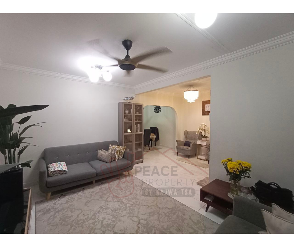 Semifurnished Double Storey House Seksyen 19 - photo 2