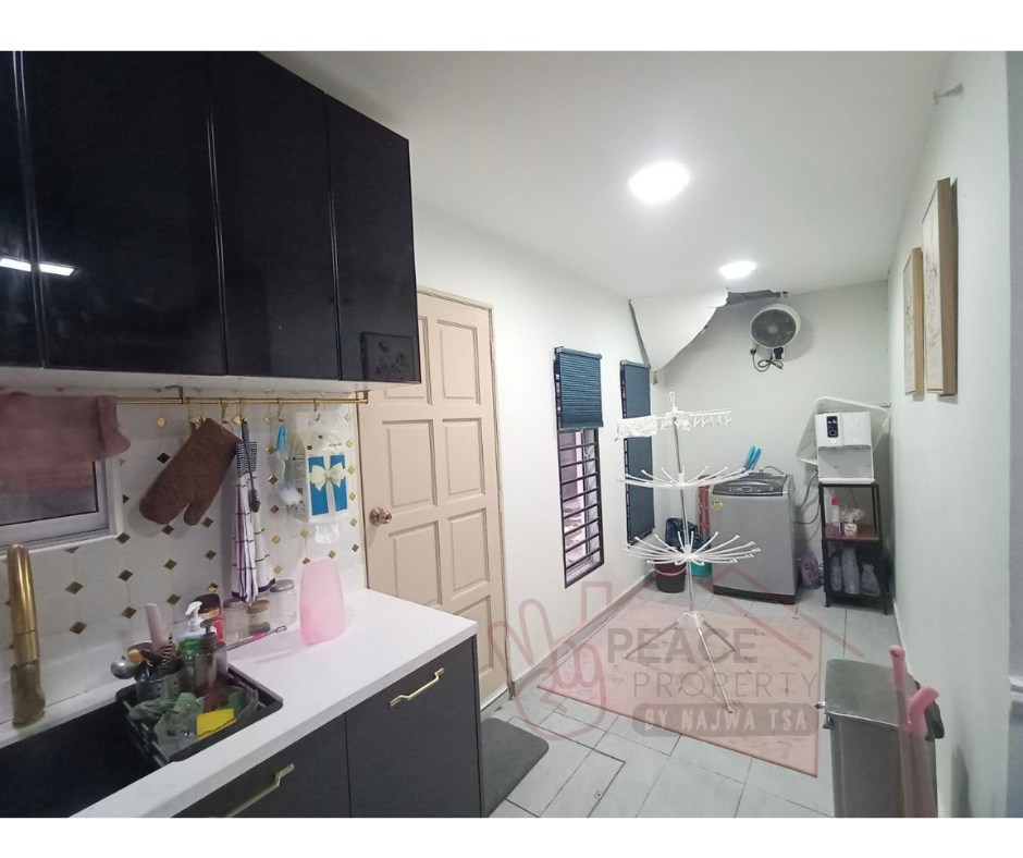 Semifurnished Double Storey House Seksyen 19 - photo 6