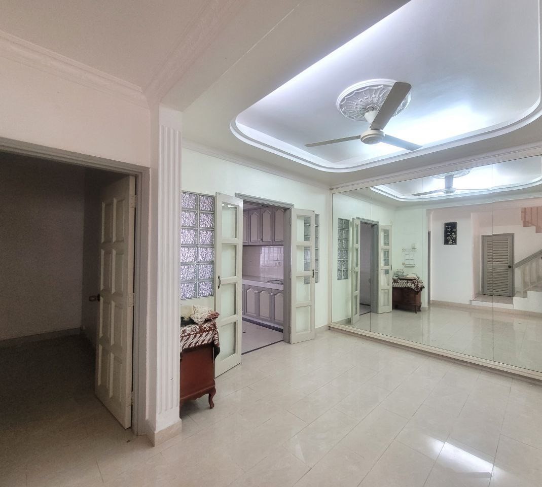 Freehold Double Storey USJ2 Subang Jaya - photo 4